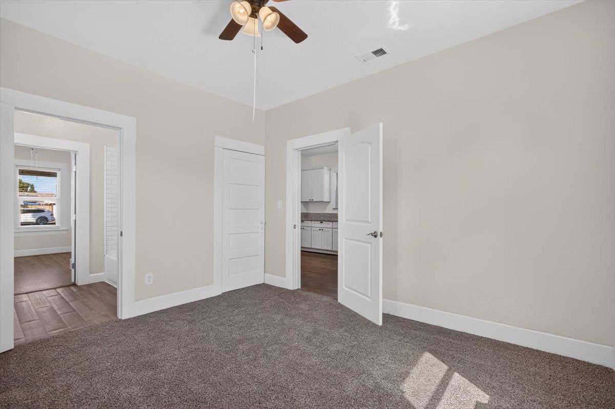 1407 E St, Reedley, CA 93654
