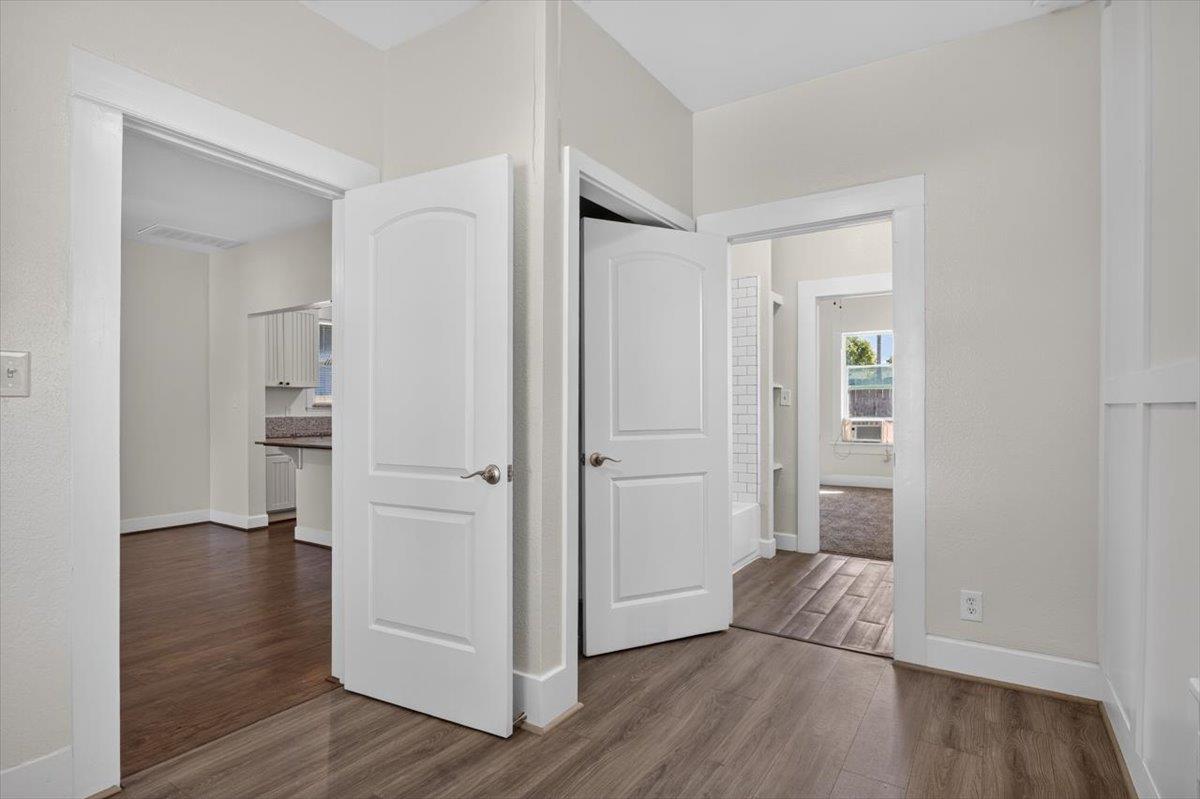 1407 E St, Reedley, CA 93654