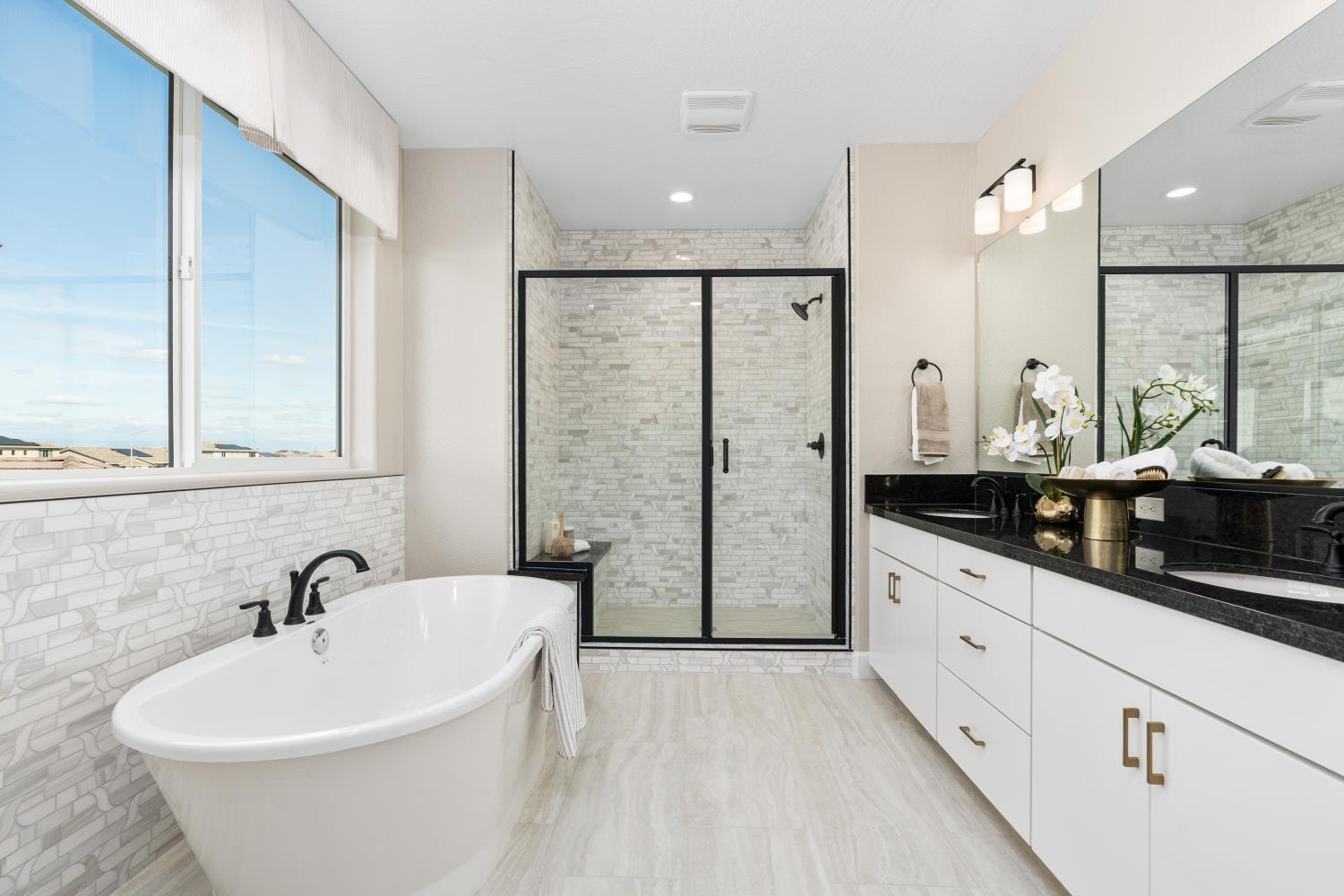 330 N Vista Ave, Fowler, CA 93625