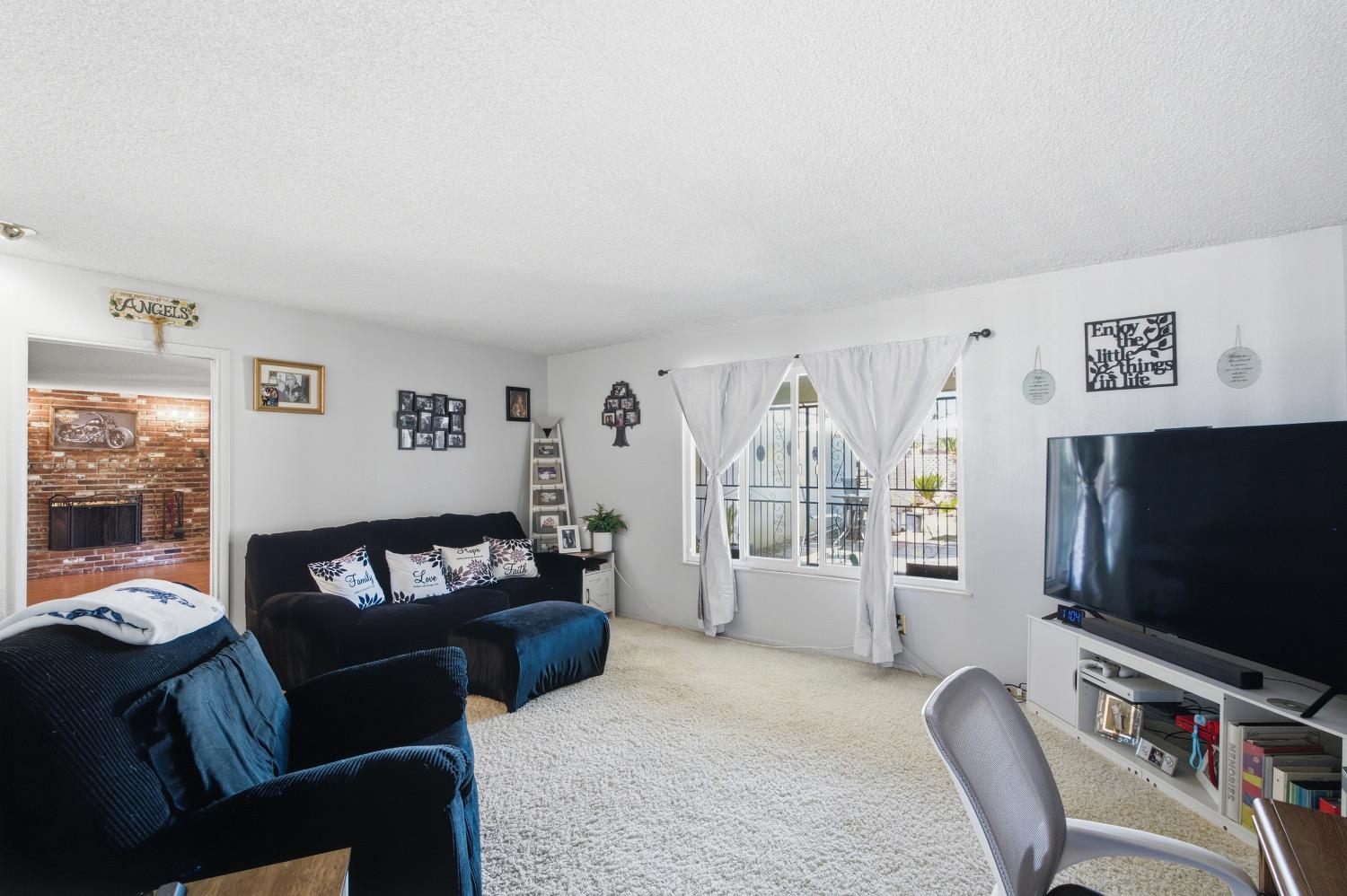 6019 N 9th St, Fresno, CA 93710