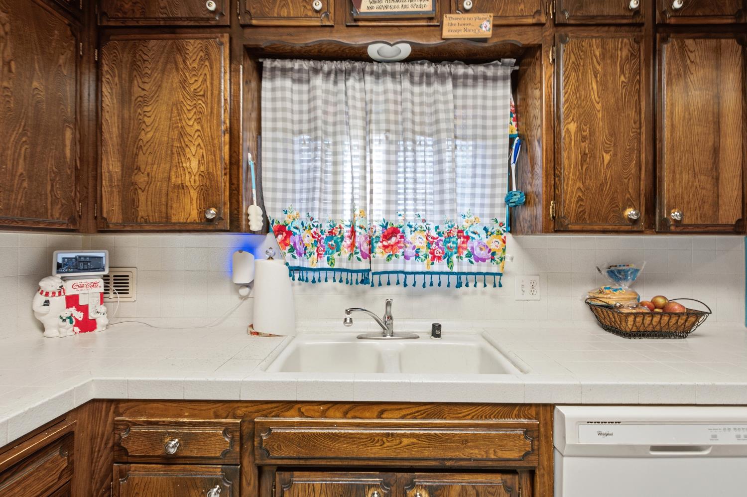 6019 N 9th St, Fresno, CA 93710