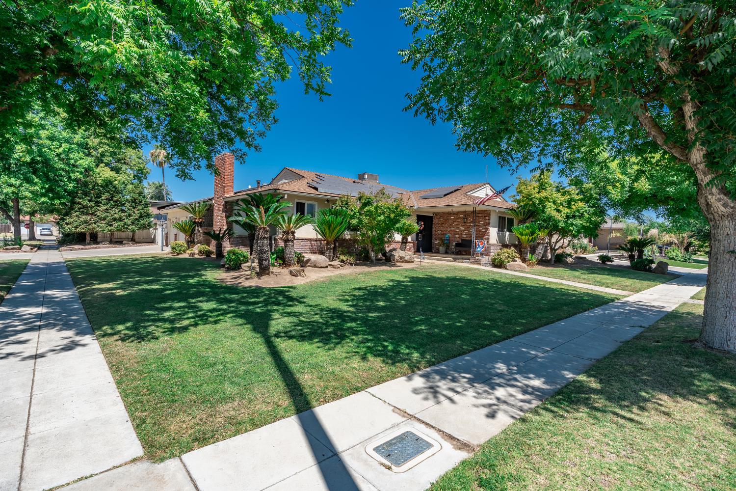 6019 N 9th St, Fresno, CA 93710