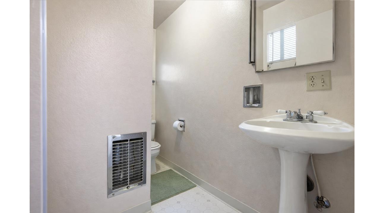 41722 Merriman Ln, Auberry, CA 93602