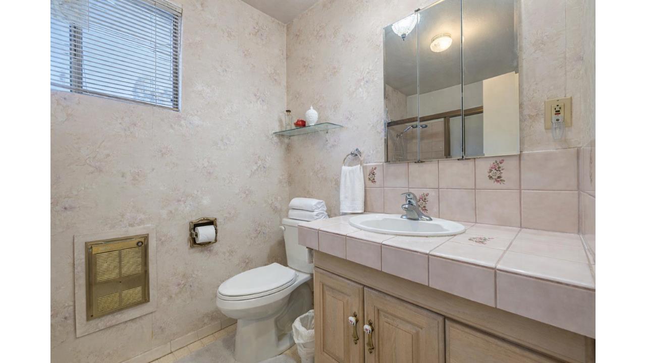 41722 Merriman Ln, Auberry, CA 93602