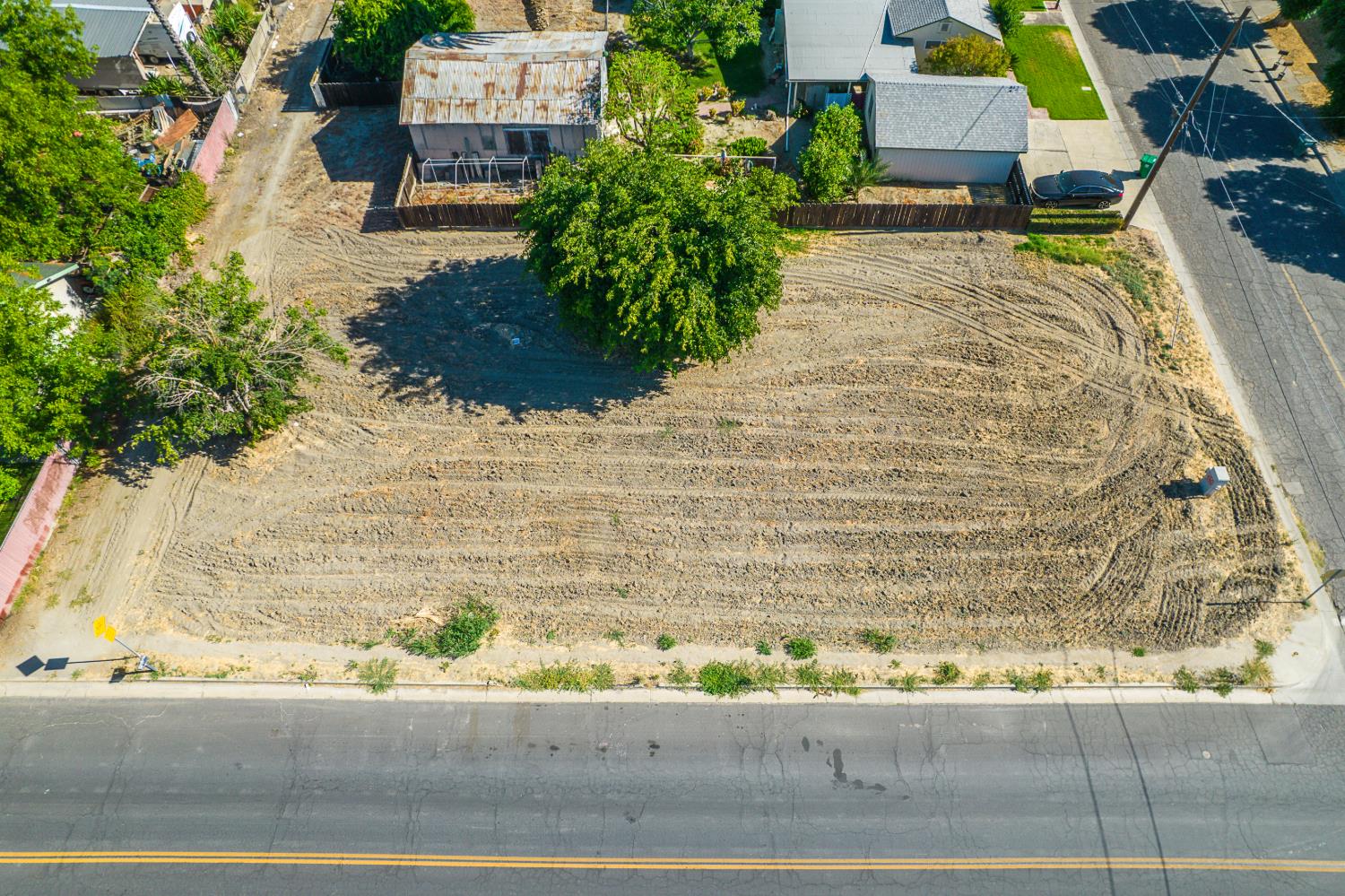 1708 Oregon Ave, Corcoran, CA 93212