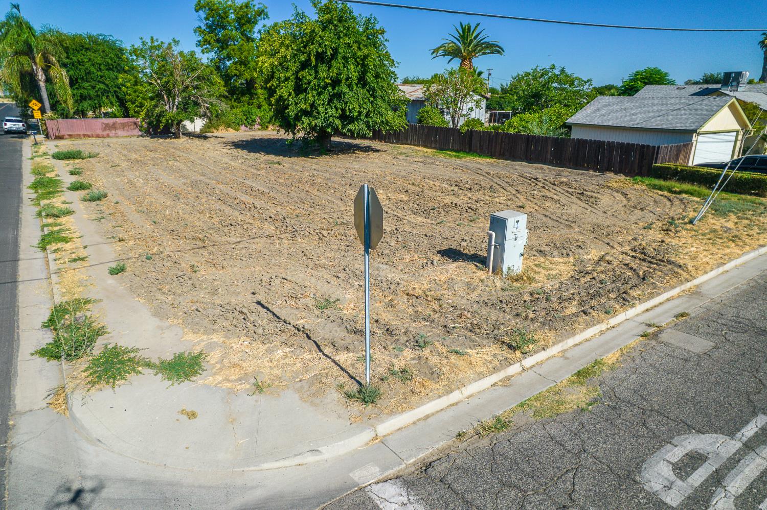 1708 Oregon Ave, Corcoran, CA 93212