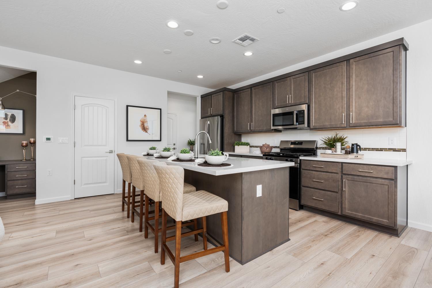 316 N Vista Ave, Fowler, CA 93625