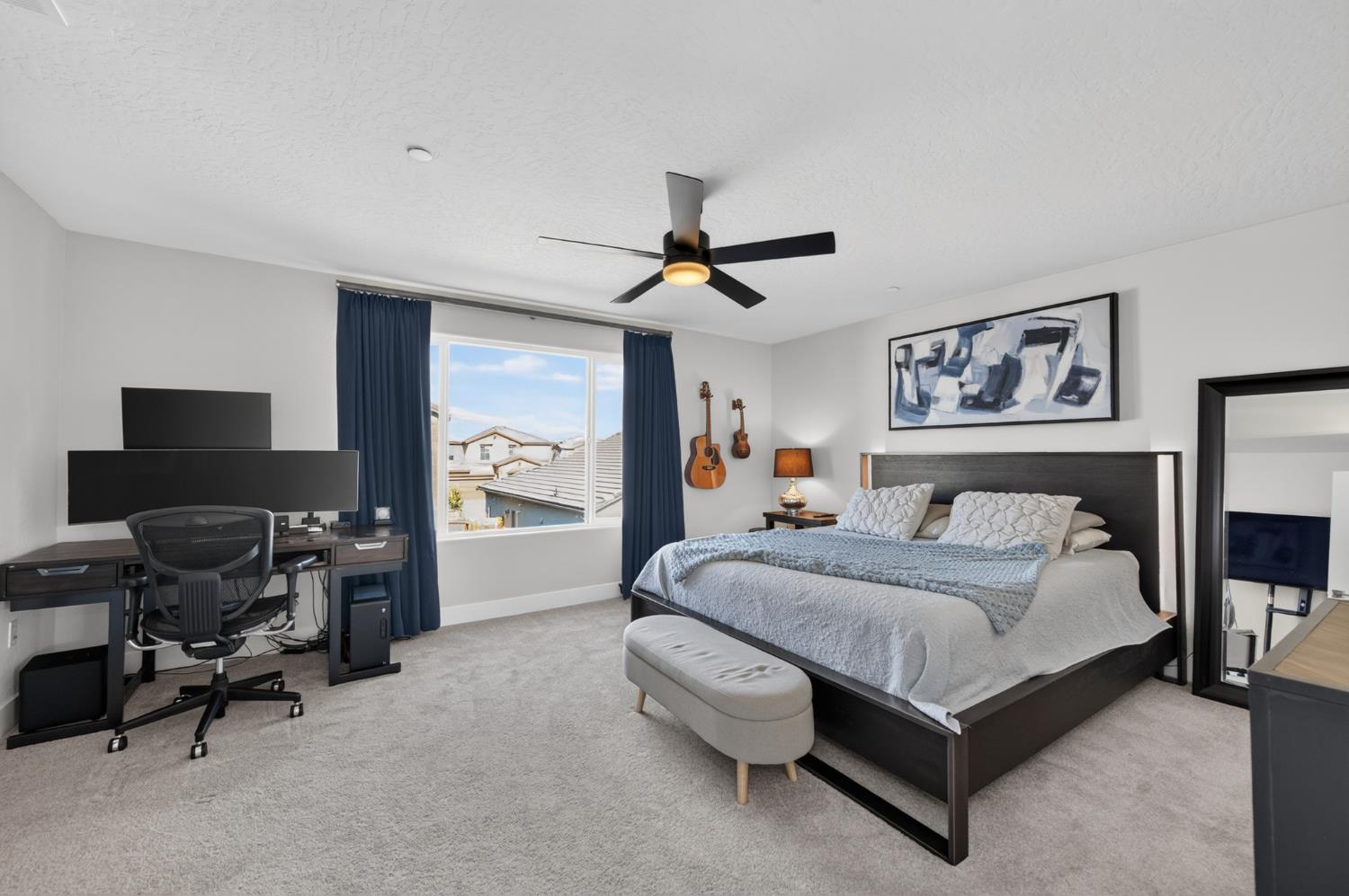 523 S talus way S, Madera, CA 93636