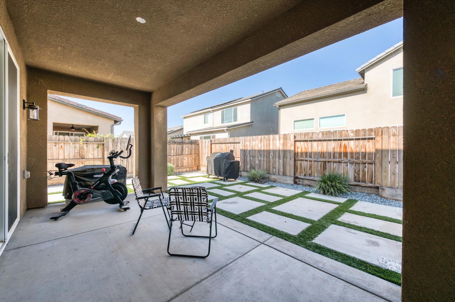 523 S talus way S, Madera, CA 93636