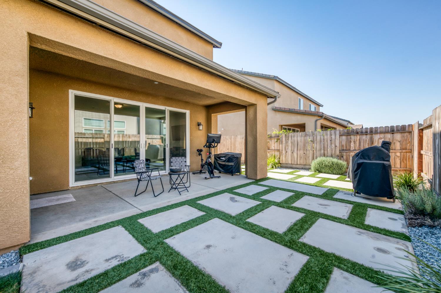523 S talus way S, Madera, CA 93636