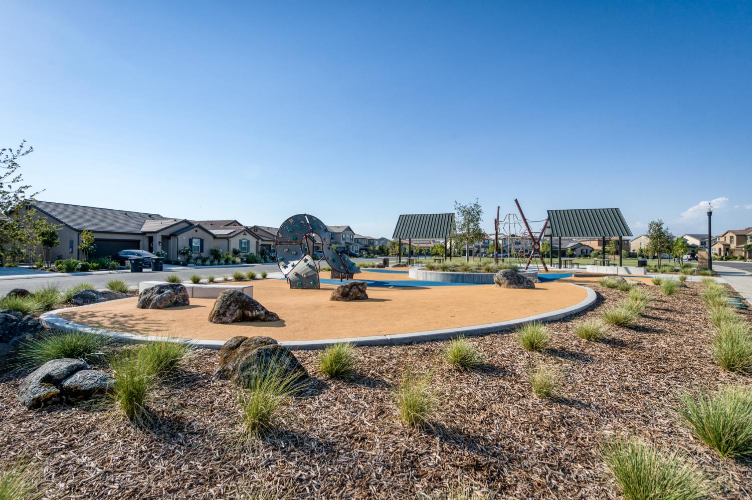 523 S talus way S, Madera, CA 93636