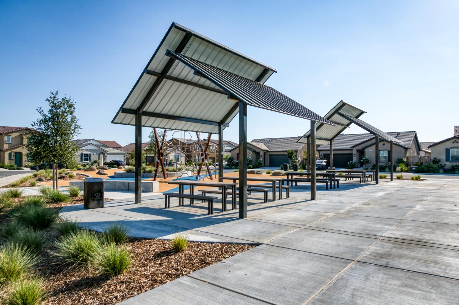 523 S talus way S, Madera, CA 93636