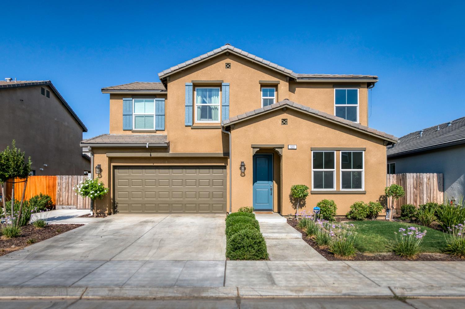 523 S talus way S, Madera, CA 93636
