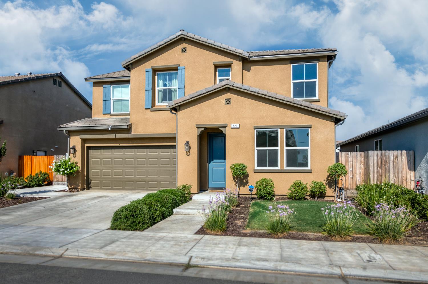 523 S talus way S, Madera, CA 93636