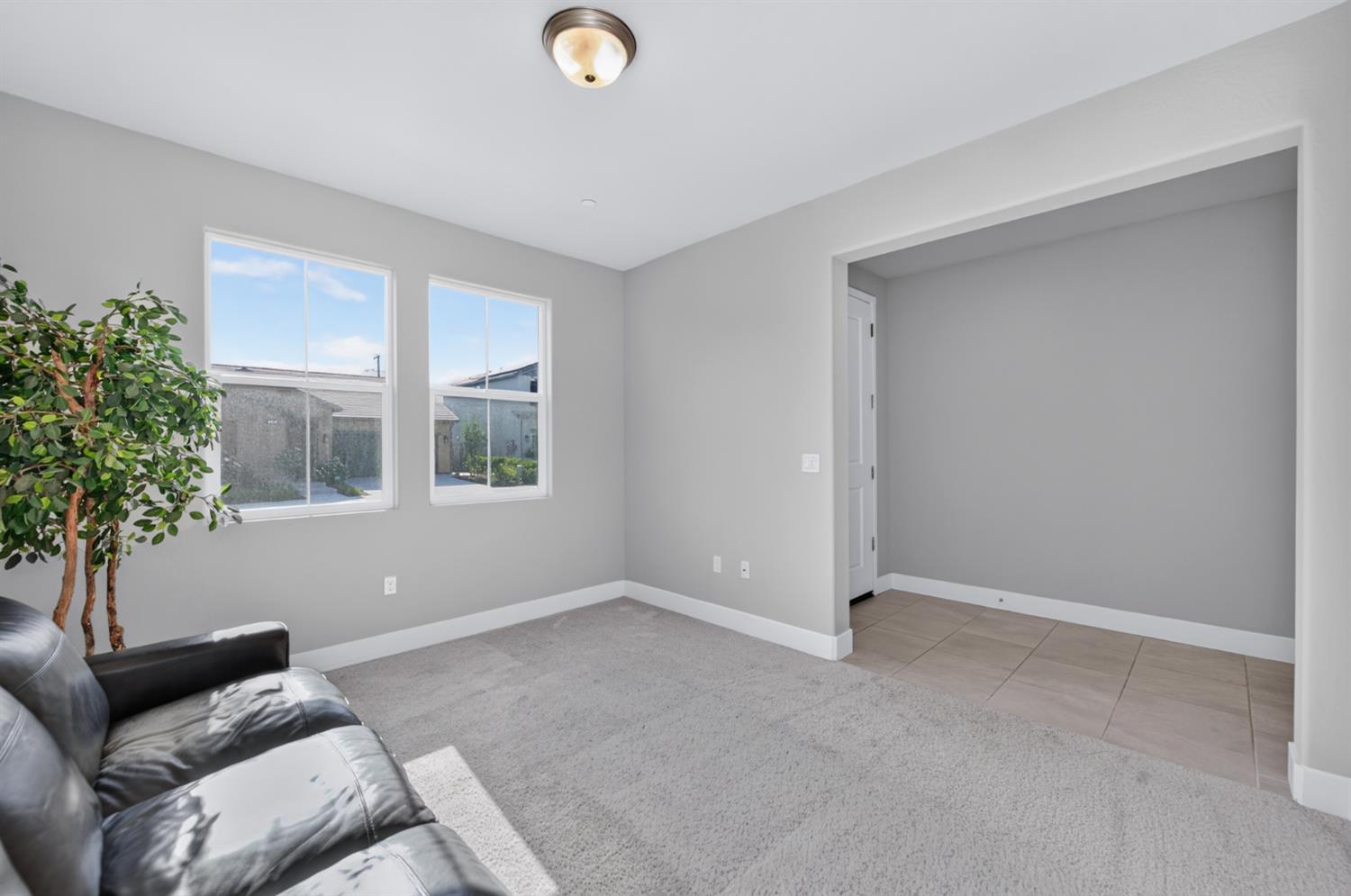 523 S talus way S, Madera, CA 93636