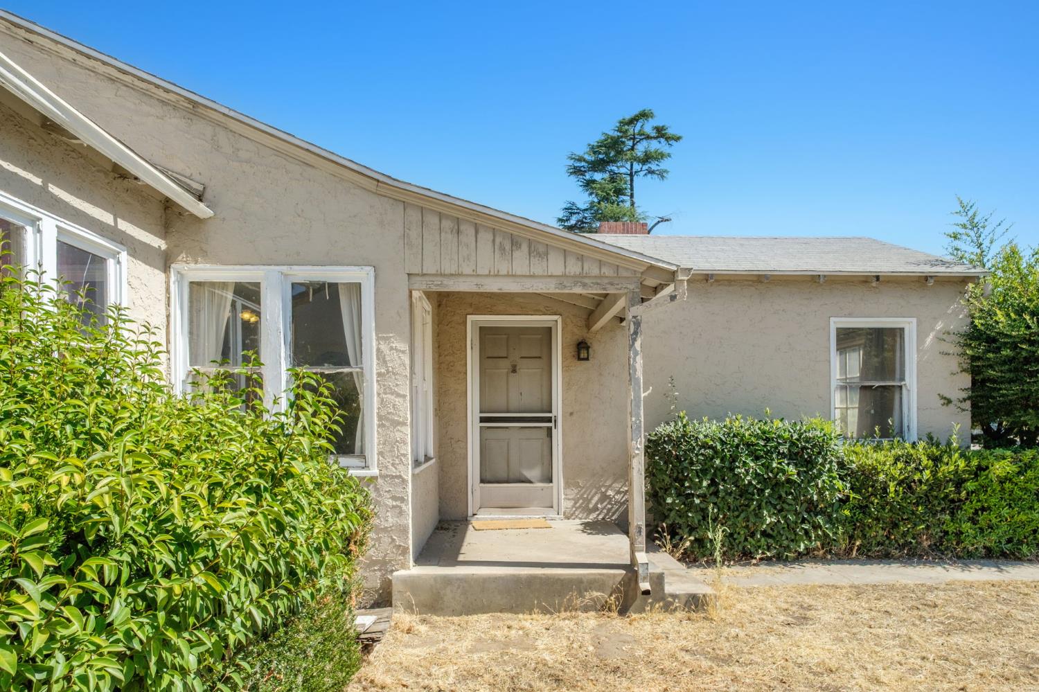 1845 N Arthur Ave, Fresno, CA 93705