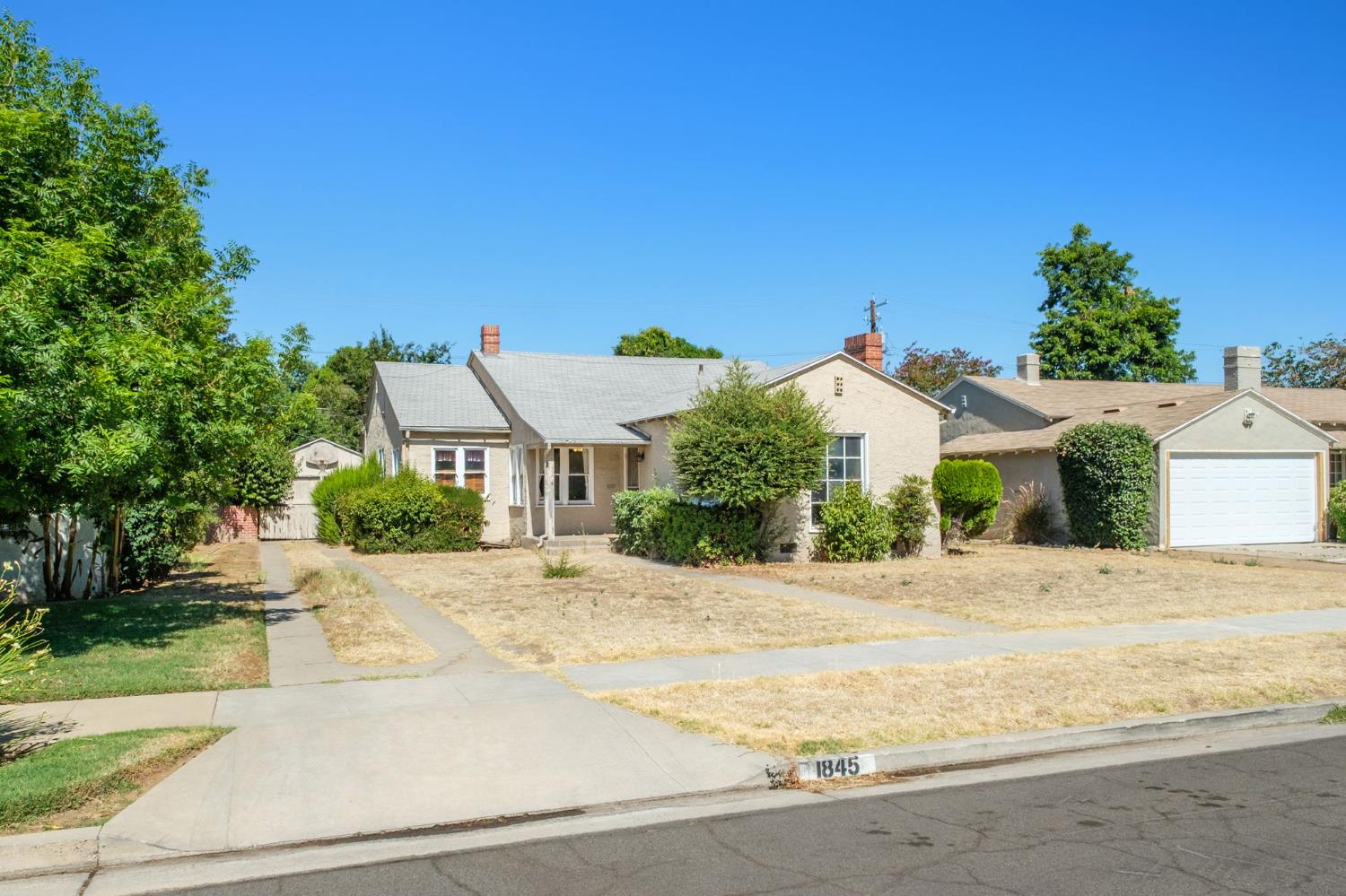 1845 N Arthur Ave, Fresno, CA 93705