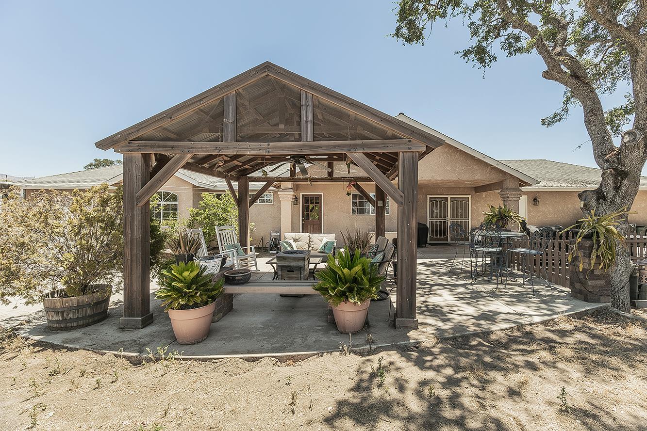 14176 Oak View Dr, Prather, CA 93651