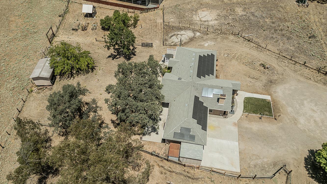 14176 Oak View Dr, Prather, CA 93651