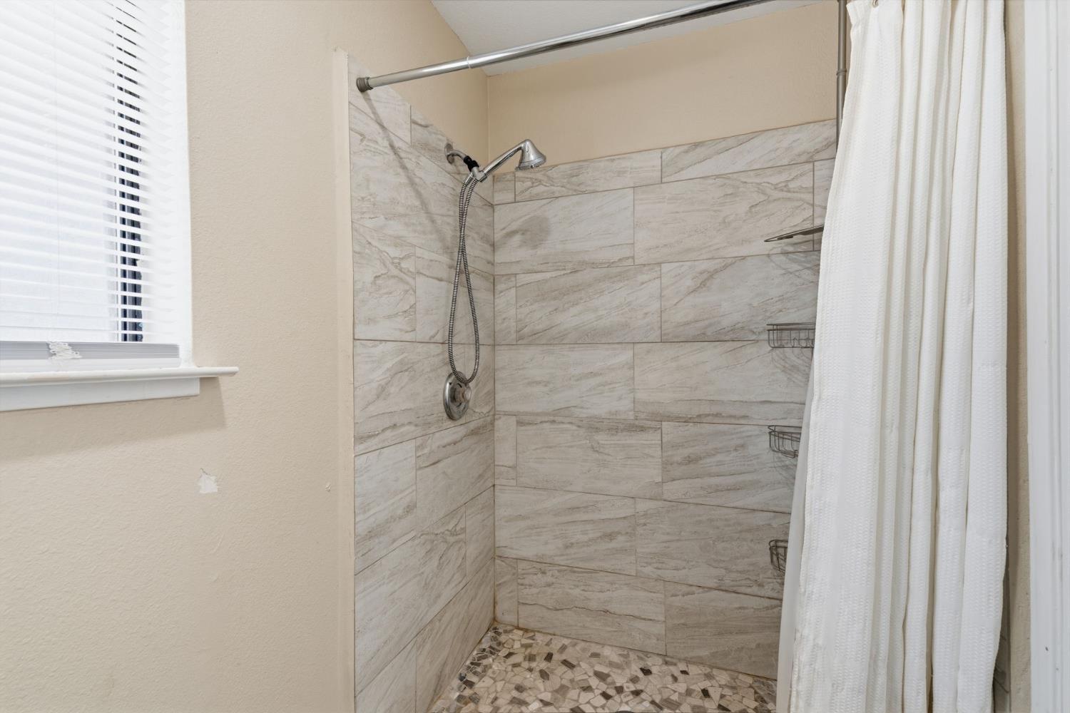30880 Yosemite Springs Pkwy, Coarsegold, CA 93614