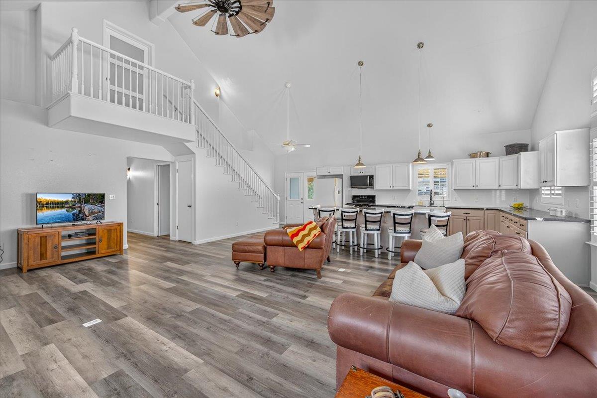 31489 Gold Nugget Ln, Auberry, CA 93602