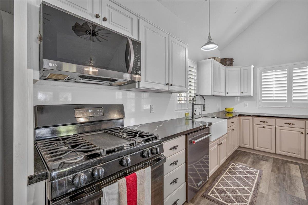 31489 Gold Nugget Ln, Auberry, CA 93602