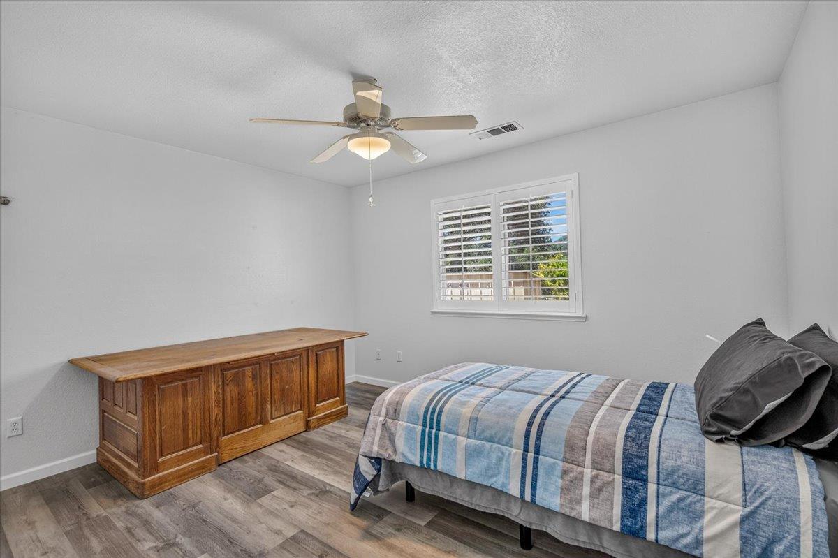 31489 Gold Nugget Ln, Auberry, CA 93602