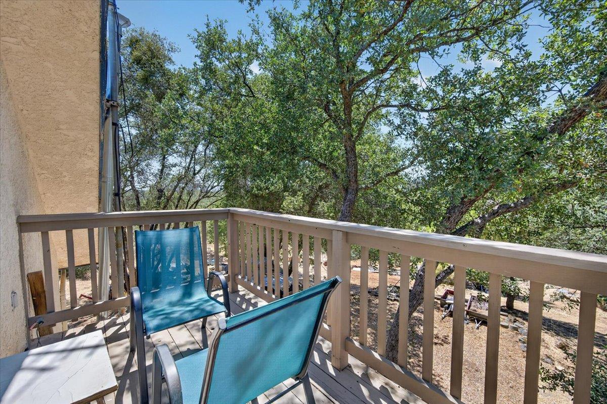 31489 Gold Nugget Ln, Auberry, CA 93602