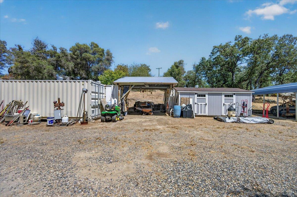 31489 Gold Nugget Ln, Auberry, CA 93602