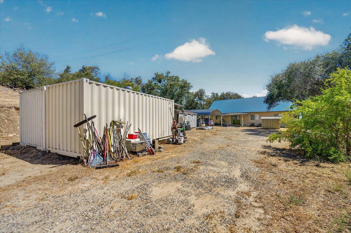 31489 Gold Nugget Ln, Auberry, CA 93602