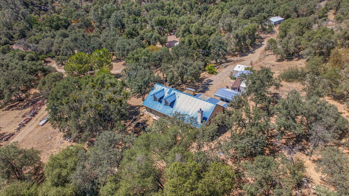 31489 Gold Nugget Ln, Auberry, CA 93602