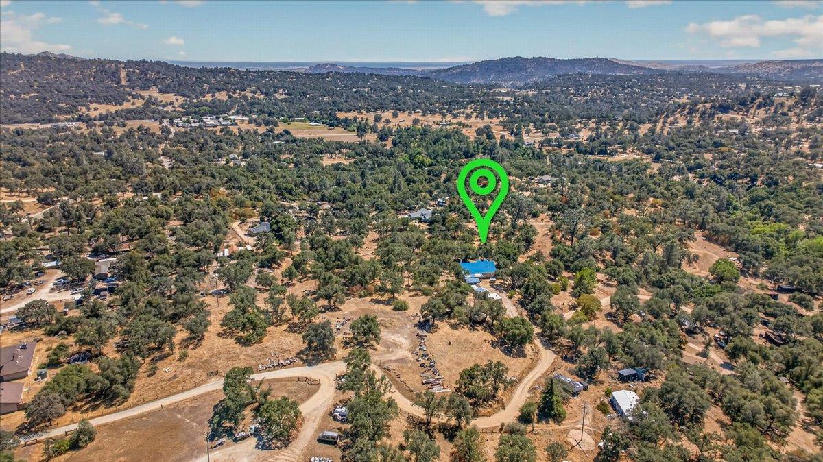 31489 Gold Nugget Ln, Auberry, CA 93602