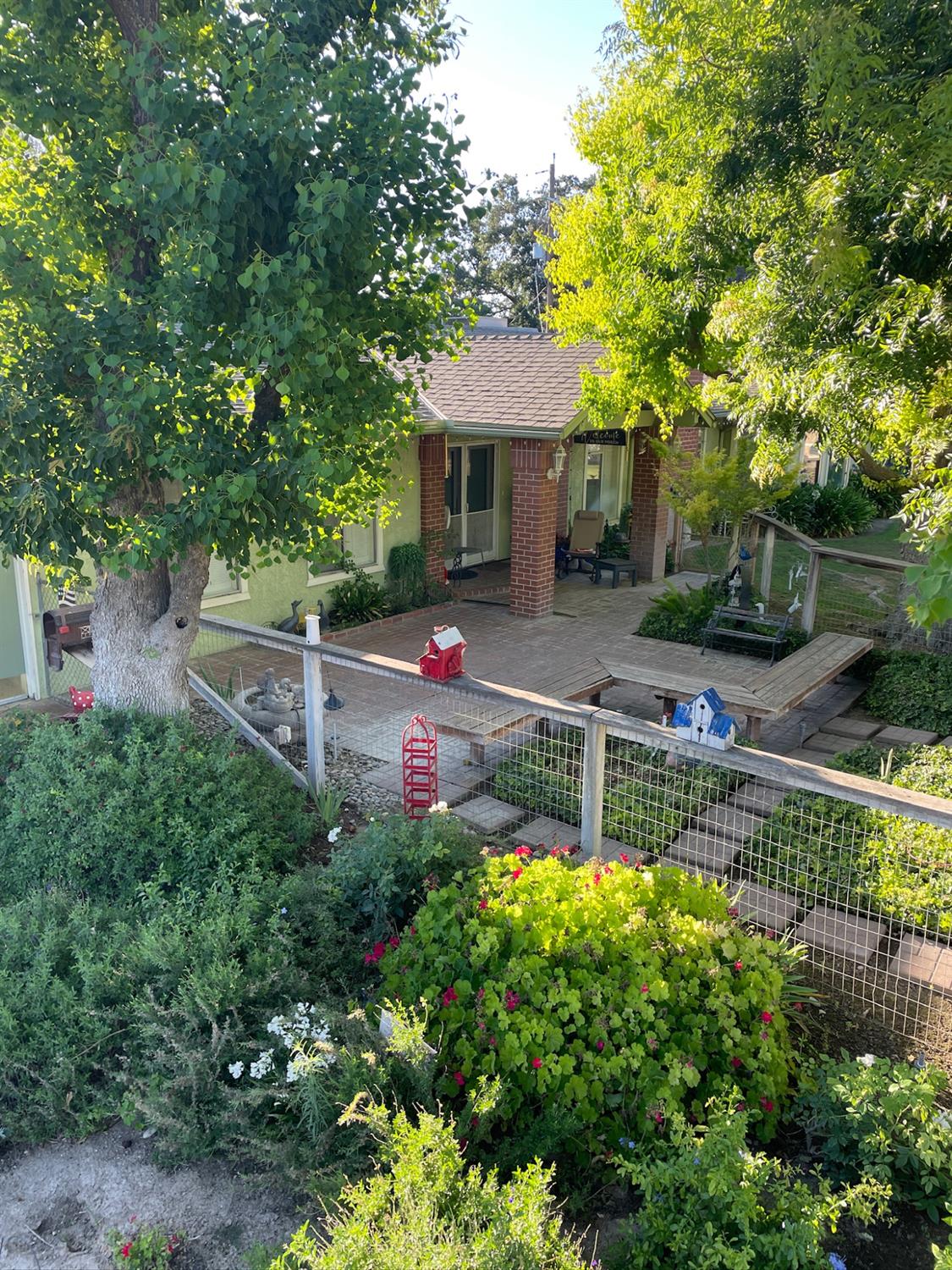 8163 N Armstrong, Clovis, CA 93619