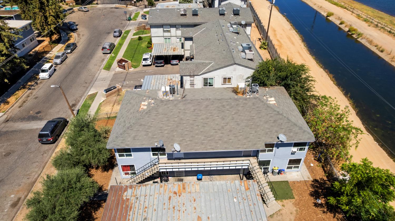 5 E Saginaw Way, Fresno, CA 93704