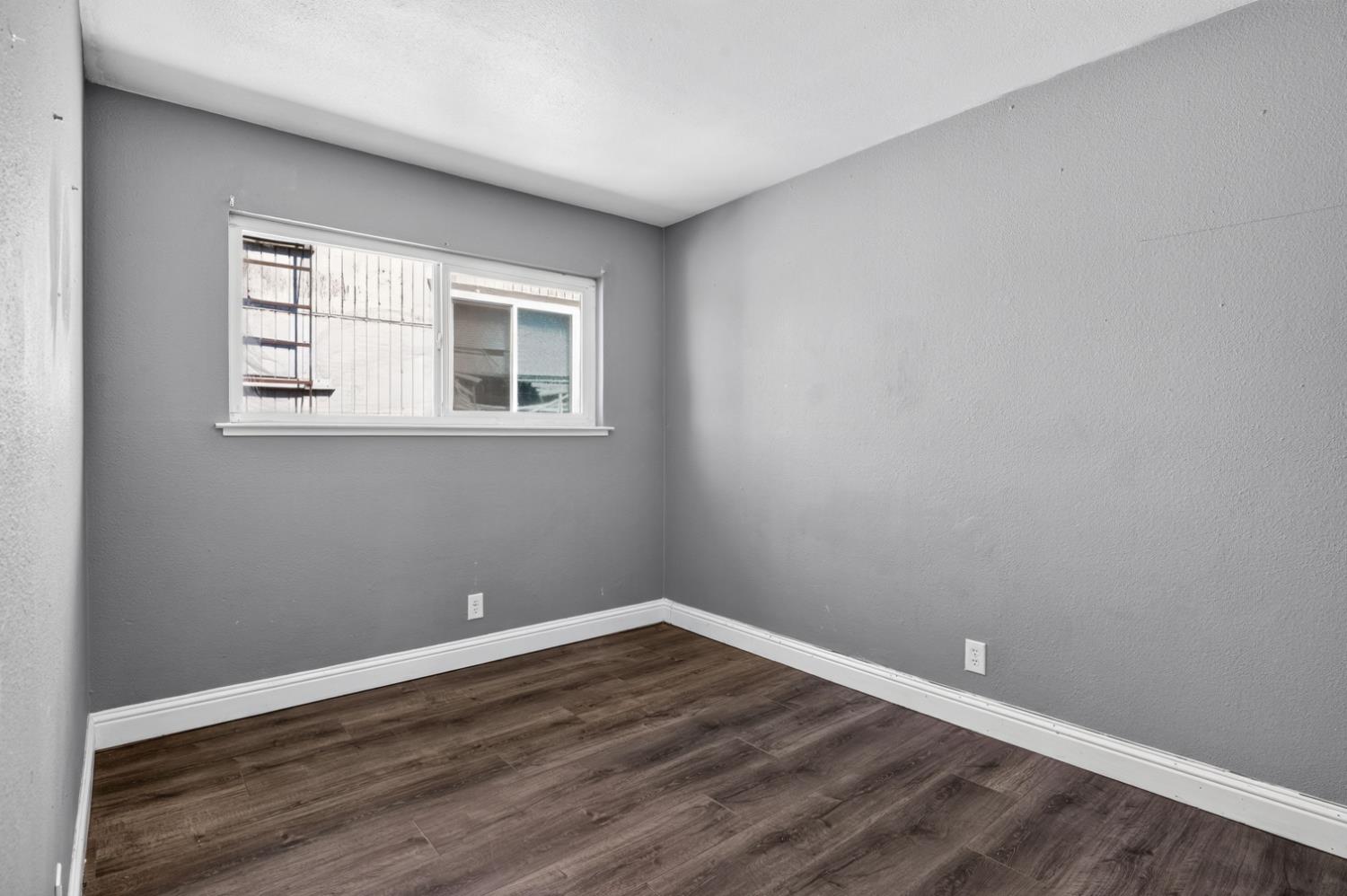 5 E Saginaw Way, Fresno, CA 93704