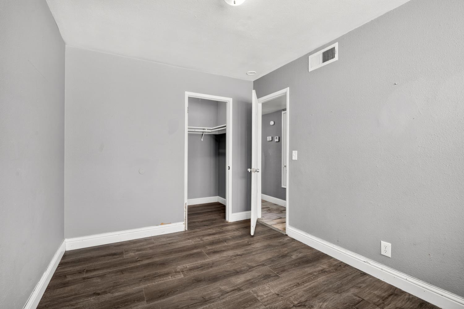 5 E Saginaw Way, Fresno, CA 93704