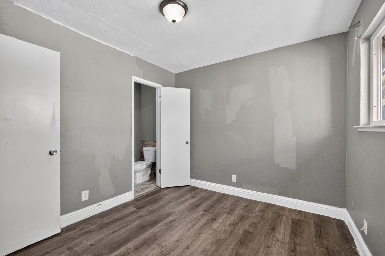 5 E Saginaw Way, Fresno, CA 93704