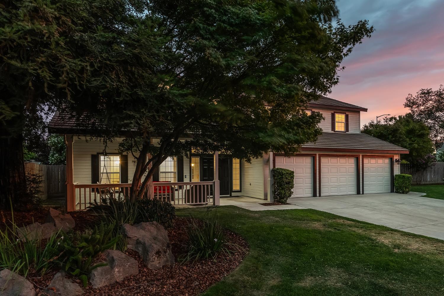 42 Chennault, Clovis, CA 93611