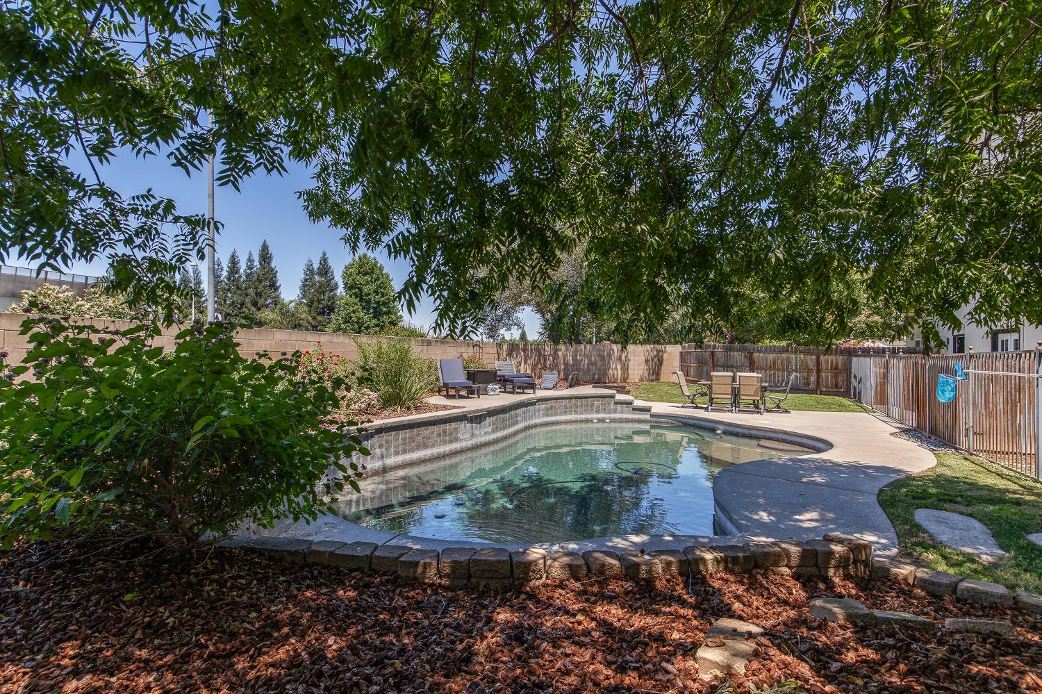 42 Chennault, Clovis, CA 93611