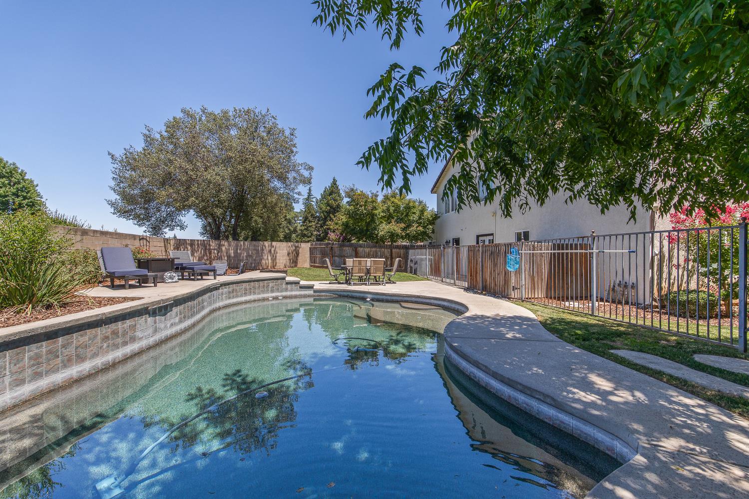 42 Chennault, Clovis, CA 93611