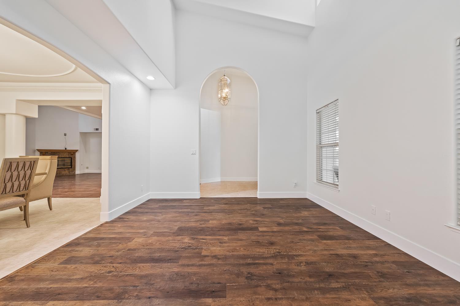 42 Chennault, Clovis, CA 93611