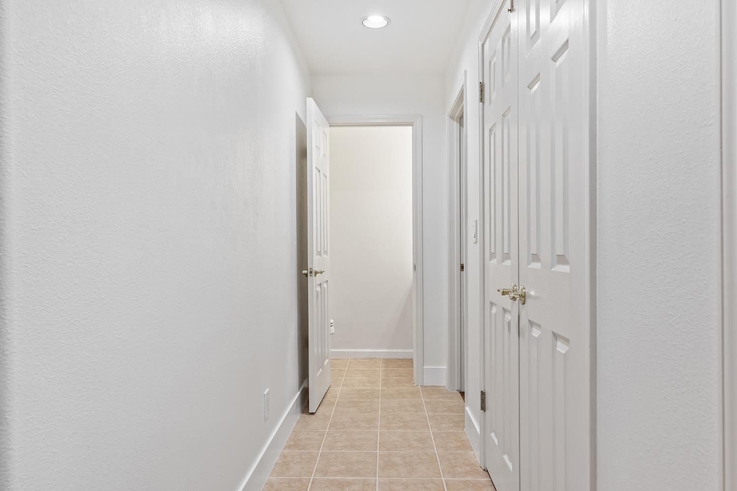 42 Chennault, Clovis, CA 93611