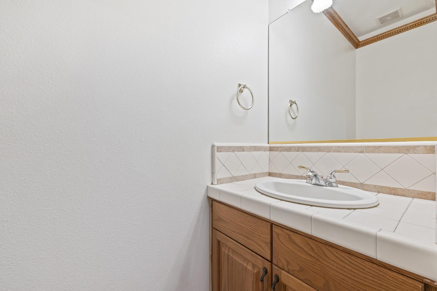 42 Chennault, Clovis, CA 93611