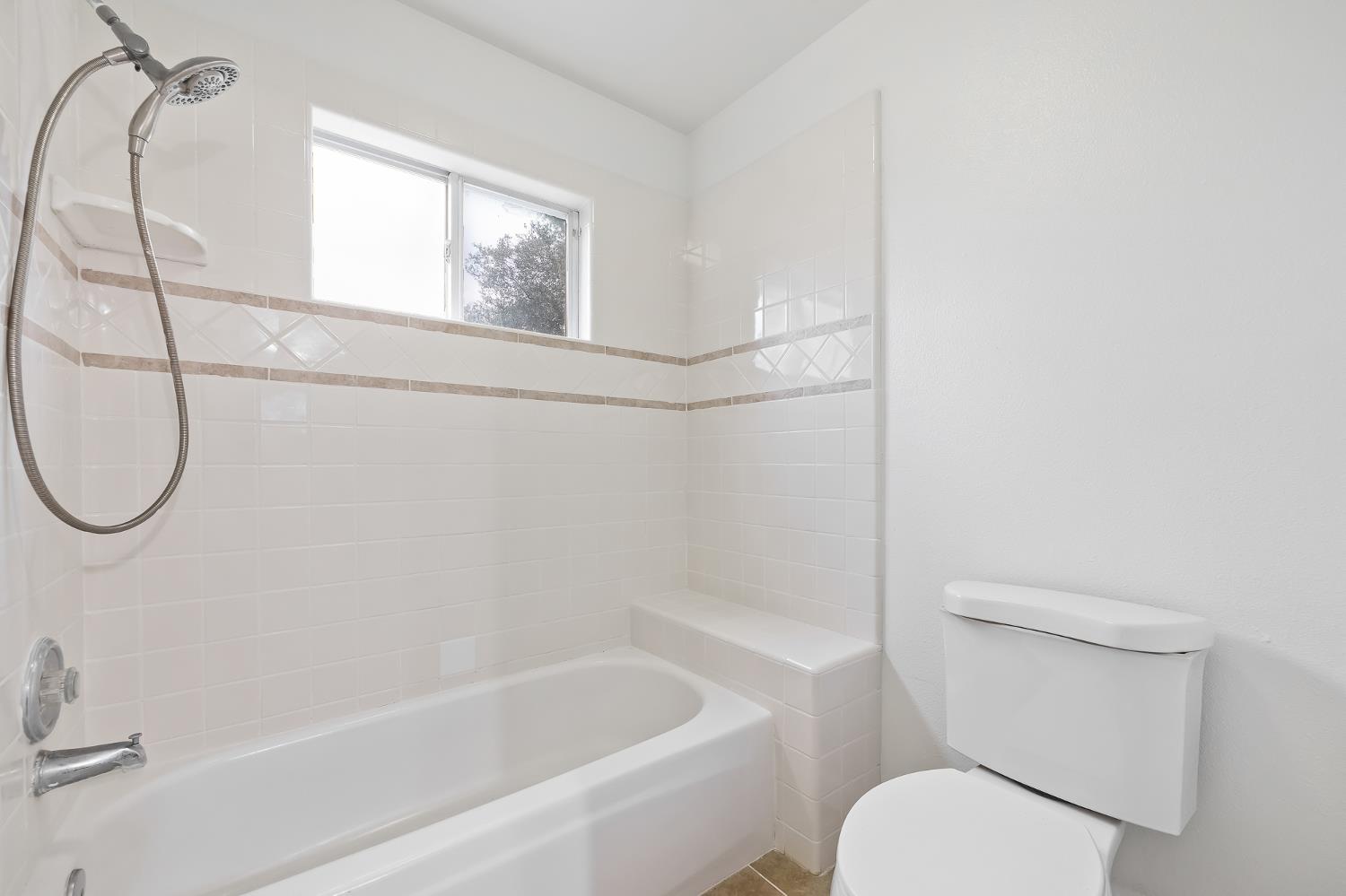 42 Chennault, Clovis, CA 93611