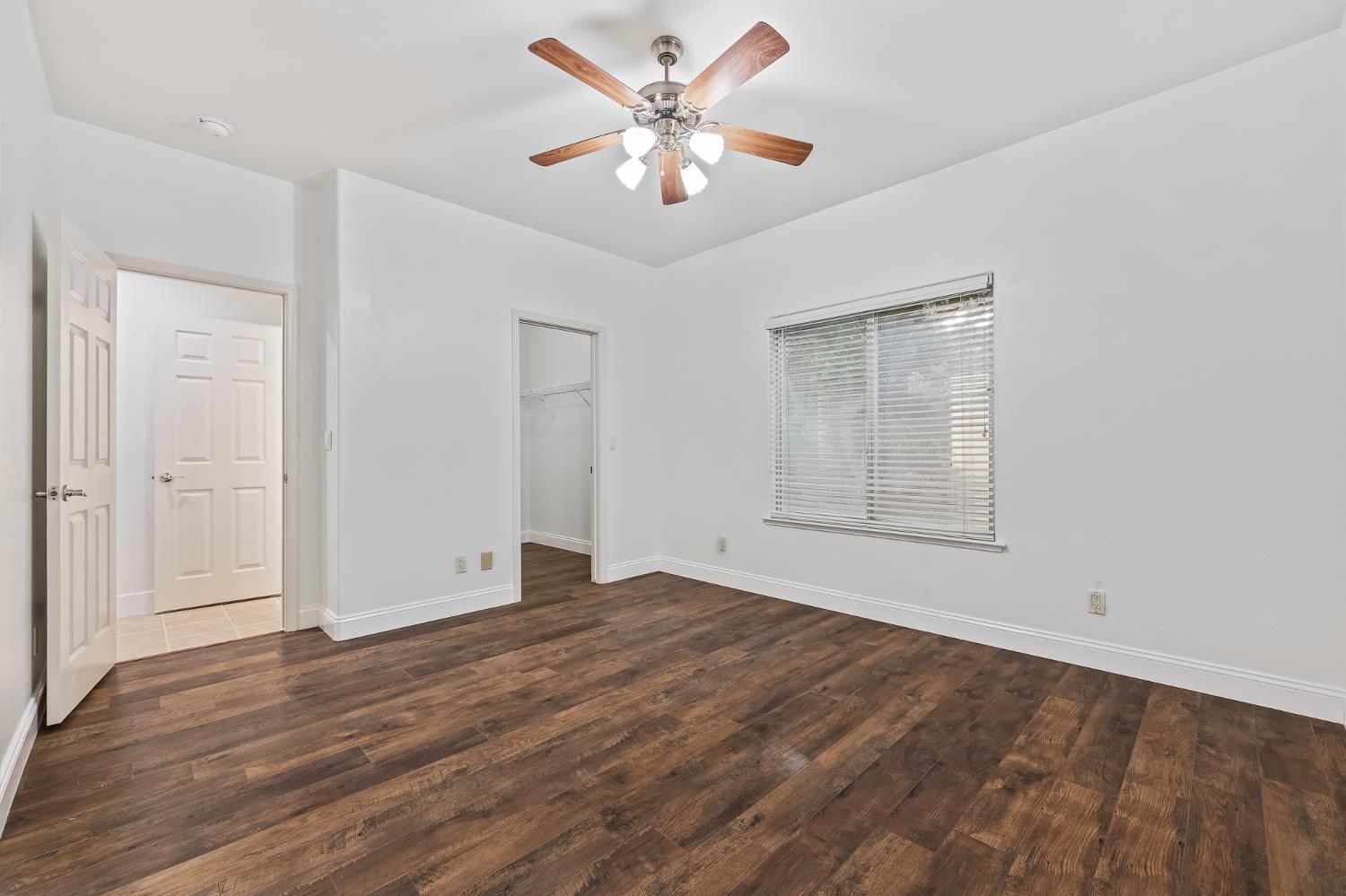 42 Chennault, Clovis, CA 93611