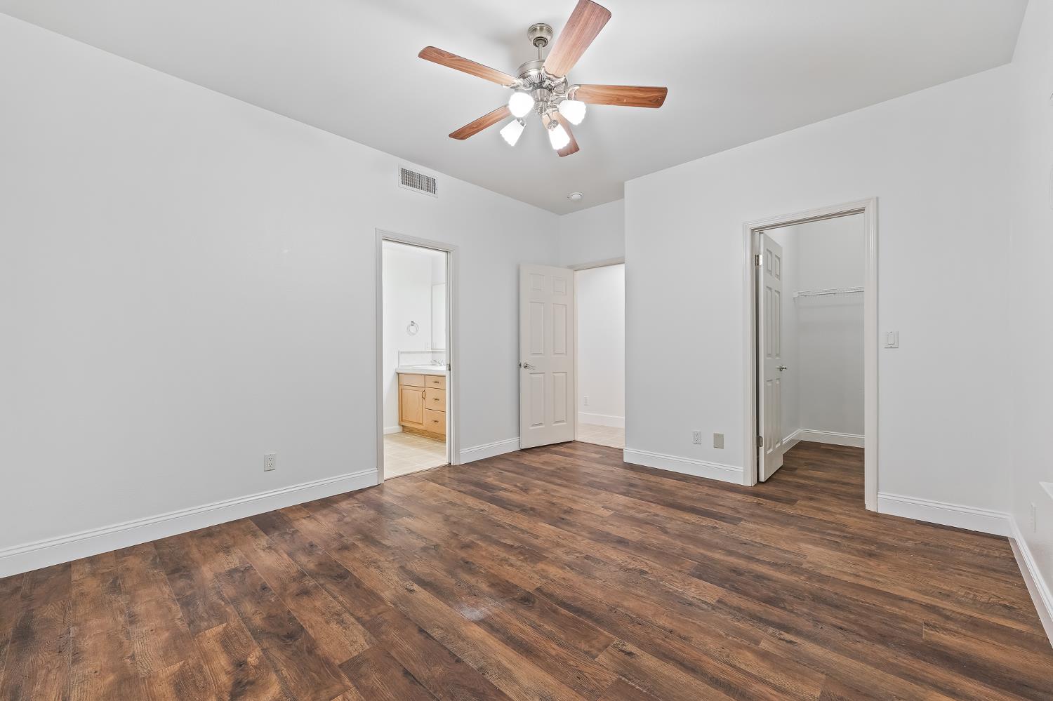 42 Chennault, Clovis, CA 93611