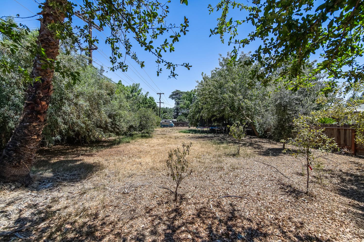 5789 E Park Circle Drive., Fresno, CA 93727