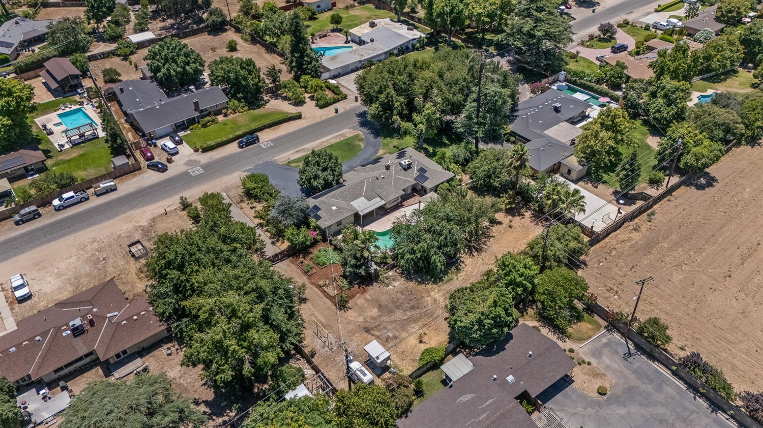 5789 E Park Circle Drive., Fresno, CA 93727
