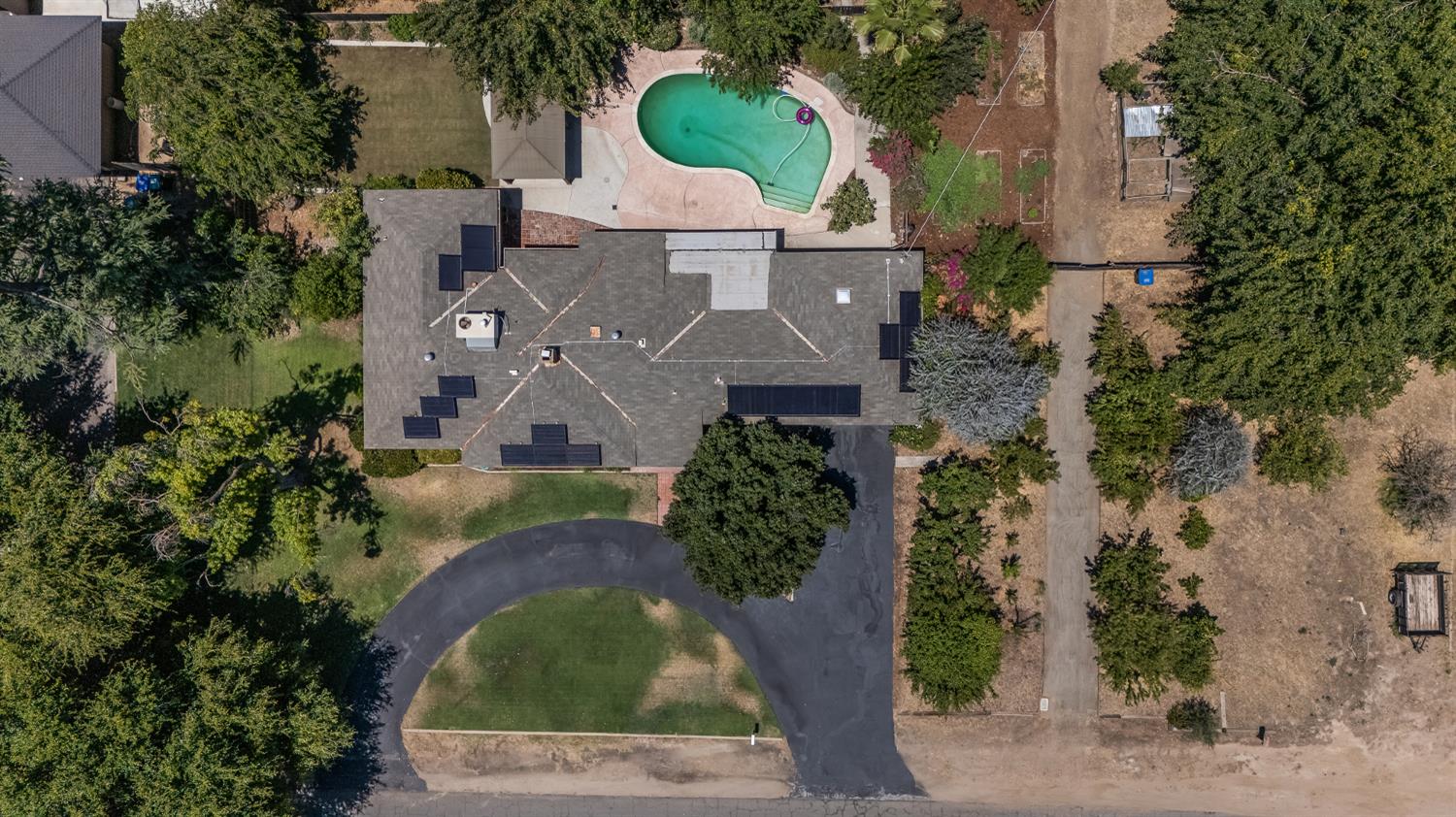 5789 E Park Circle Drive., Fresno, CA 93727