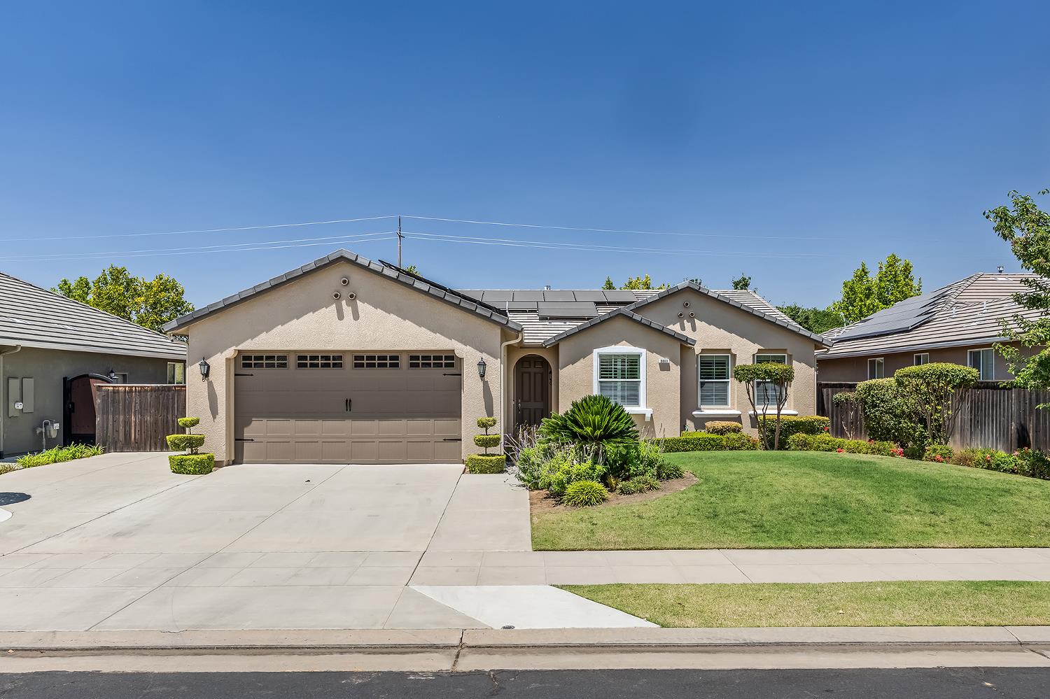 3863 Serena Ave, Clovis, CA 93619